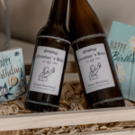 Geburtstagsgeschenk für Männer, Geschenk für Männer, Geschenk für Junggeselle, Bier Geschenk, Geburtstag Geschenk Männer, Personalisierbare Bieretiketten, Bierflaschenetiketten, Individuelle Bieretiketten, Bieretiketten zum Selbstgestalten, Personalisierte Bierflaschen, Geschenkidee Bier, Biergeschenk, Etiketten für Bierflaschen, Geburtstagsbier, Hochzeitsbier, Benutzerdefinierte Bieretiketten, Individuelle Flaschenetiketten, Bieretiketten personalisieren, Eigene Bieretiketten gestalten, Persönliche Bieretiketten, DIY Bieretiketten, Etiketten für Hausbrauer, Geschenkidee für Bierliebhaber, Bieretiketten für besondere Anlässe, Hochzeit Bierflaschenetiketten, Geburtstagsgeschenk Bieretiketten, Einzigartige Bieretiketten, Bedruckte Bieretiketten, Bieretiketten mit eigenem Design, Bieretiketten für Feste, Weihnachten Bieretiketten, Weihnachten Bieretiketten, Party Bieretiketten, Firmenfeier Bieretiketten, Event Bieretiketten, Personalisierte Geschenkideen, Custom Beer Labels, Personalized Beer Gifts, Geburtstagsbieretiketten, Hochzeitsbieretiketten, Eventbieretiketten